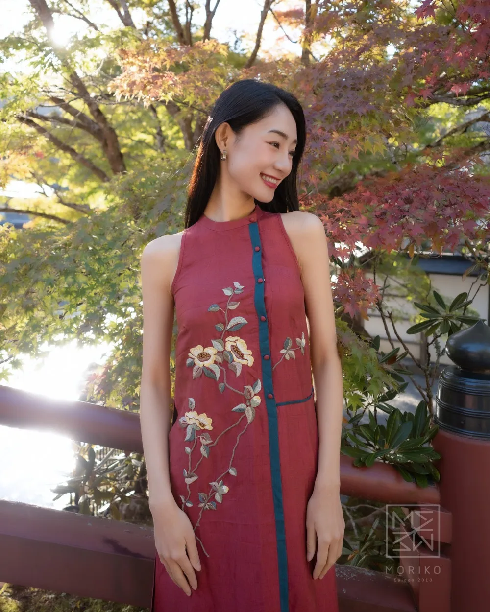 linenbymoriko áo dài đỏ không tay