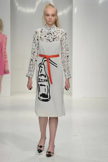 Một mẫu thiết kế của Ashley Williams SS15