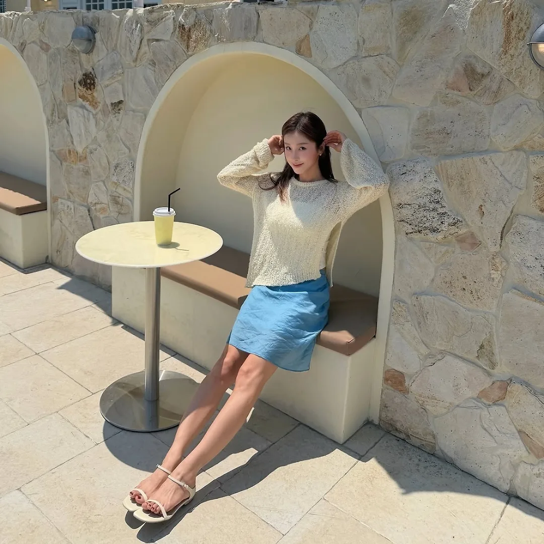 Trong những ngày đầu sau khi lấy khóe, bạn nên mang giày hở mũi chân