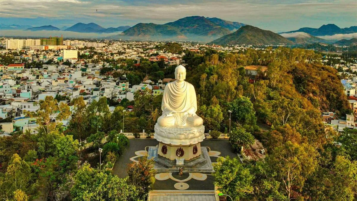 Chùa Long Sơn Nha Trang