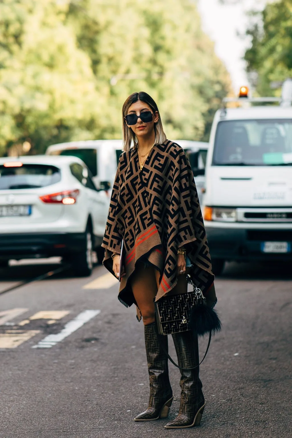 elle việt nam áo choàng poncho 9