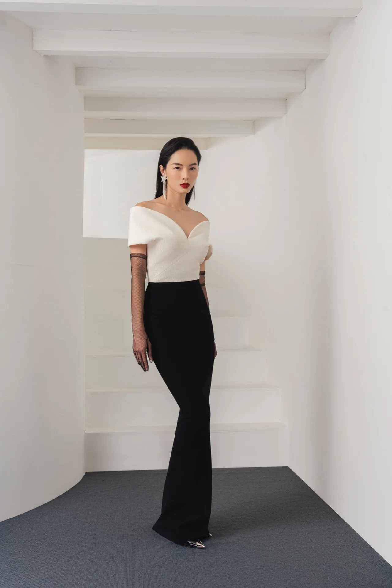 trang phục dạ tiệc Jenny K Tran BST thời trang mang tên Orphic