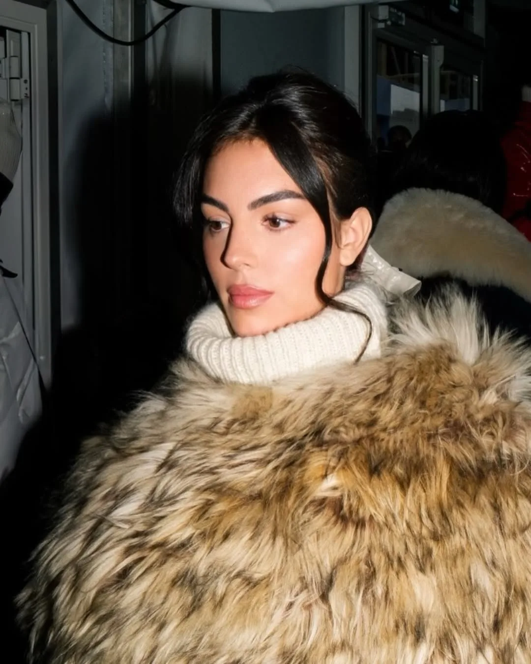 Georgina trên sàn diễn Moncler Thu-Đông 2025
