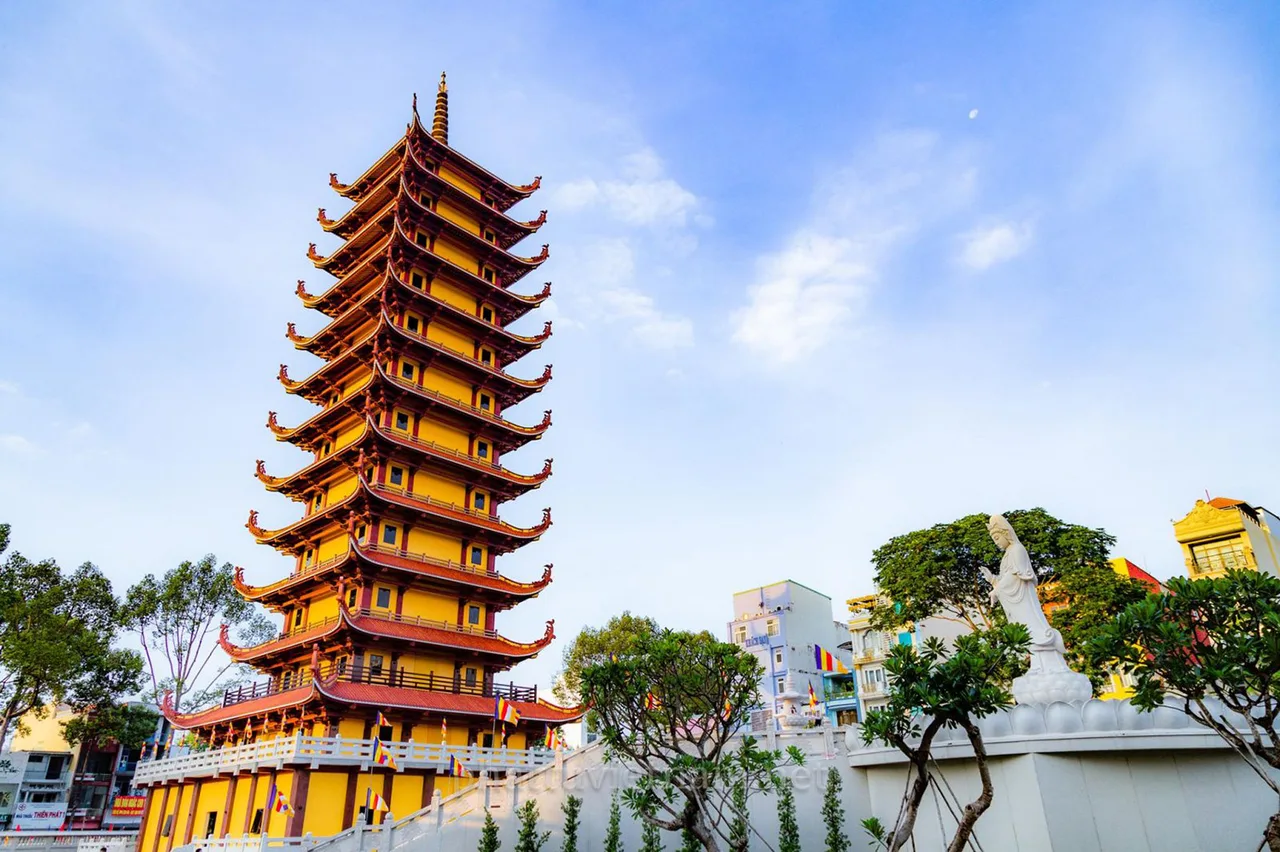 việt nam quốc tự