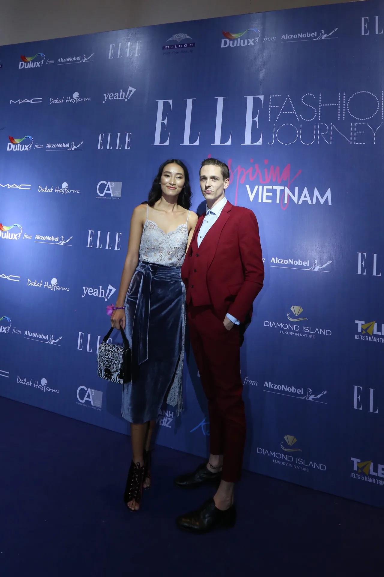 Trang phục của sao trên thảm đỏ ELLE Fashion Journey 2016 - ELLE Vn