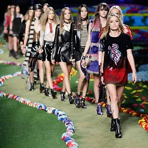 Bộ sưu tập Tommy Hilfiger Xuân Hè 2015: Cảm xúc âm nhạc