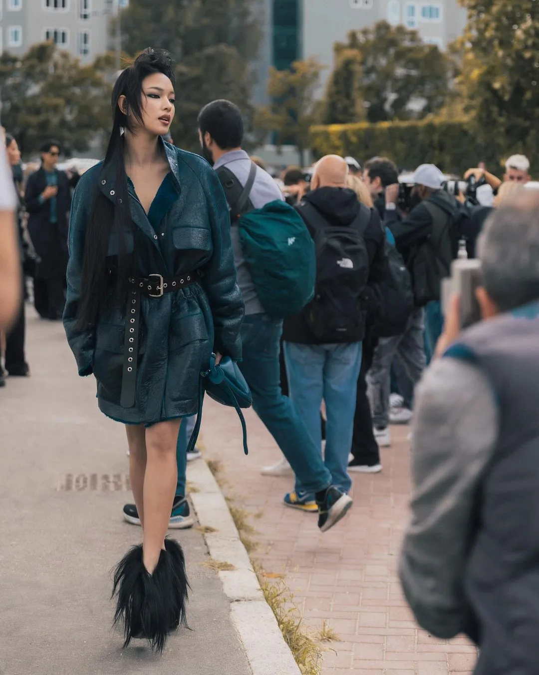chaubui_ tham dự show fendi