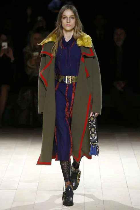 BST Thu-Đông của Burberry đem tới những chiếc áo khoác military tuyệt đẹp