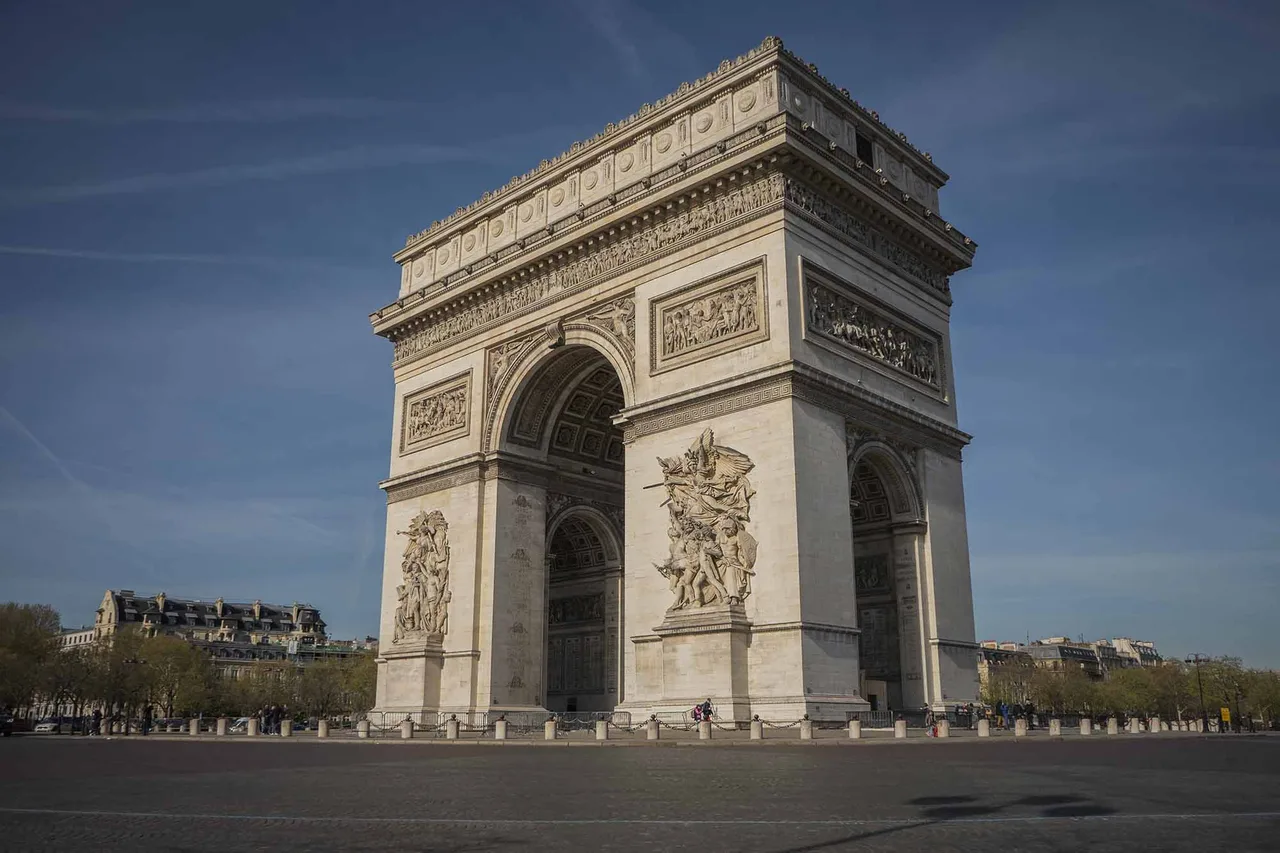 khải hoàn môn Paris