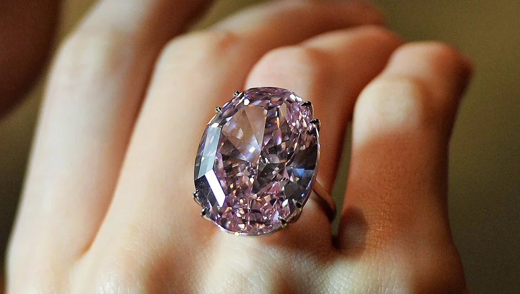 Chiếc nhẫn The Pink Star mang giá trị cả về mặt thời trang lẫn vị thế.