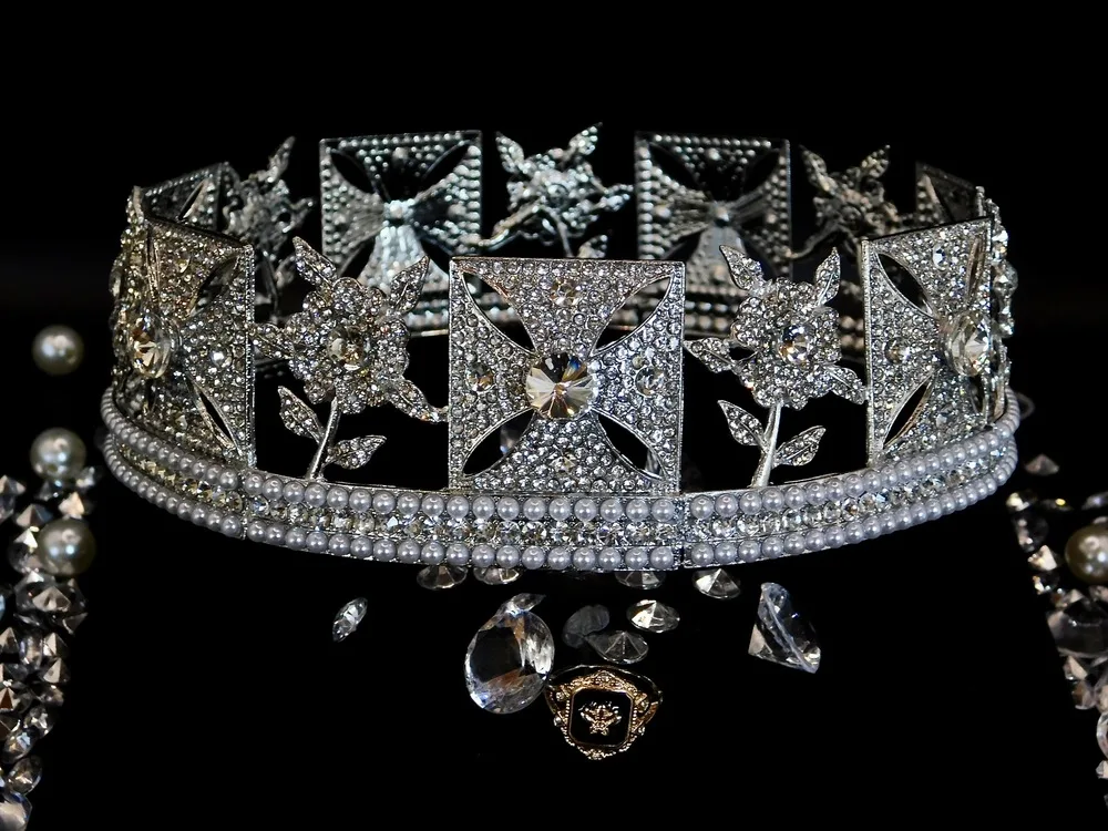 Diadem vương miện nữ hoàng