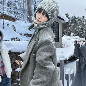 Thời trang du lịch Nhật Bản “ngoan xinh yêu” của “mỹ nhân AI” Karina (aespa)