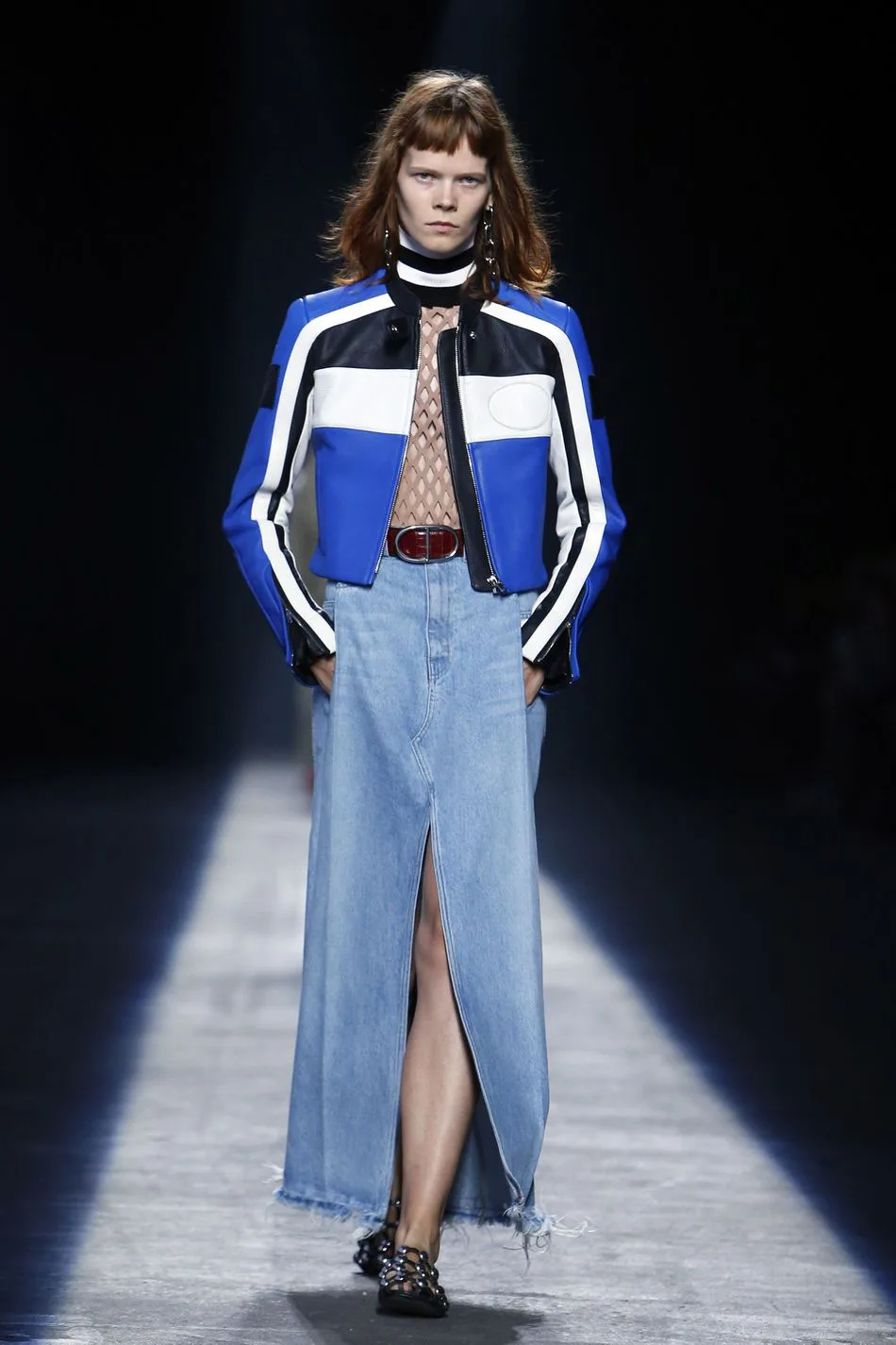 Alexander Wang với thiết kế mang hơi hướng thập niên cũ