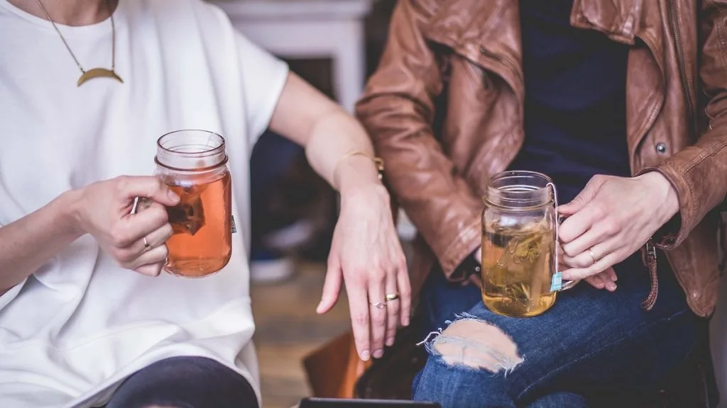 Trị mụn bằng mật ong và trà xanh - Công thức làm "dậy sóng" giới làm đẹp Trị mụn bằng mật ong và trà xanh - Công thức làm "dậy sóng" giới làm đẹp