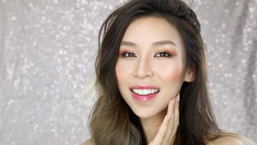 Làn da trong suốt như pha lê đã trở thành thương hiệu của beauty blogger Tina Yong. Ảnh: Instagram Tina Yong. dưỡng da từ tina yong