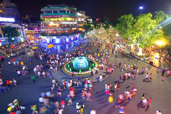 Phố đi bộ cuối tuần - 01