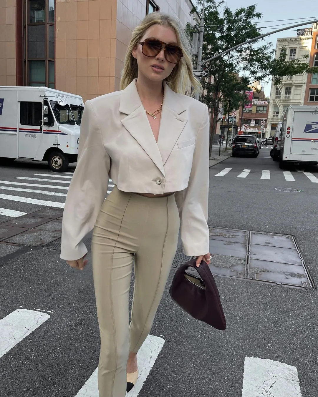 Thời trang Elsa Hosk