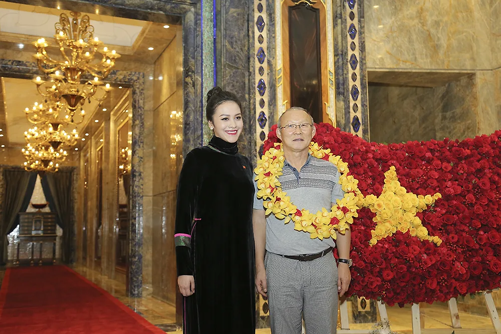 ai nu gia toc ho truong va doi tuyen u23 vietnam - elle vietnam 4