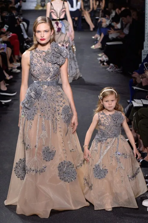 Thiết kế mẹ và bé trong BST của Elie Saab