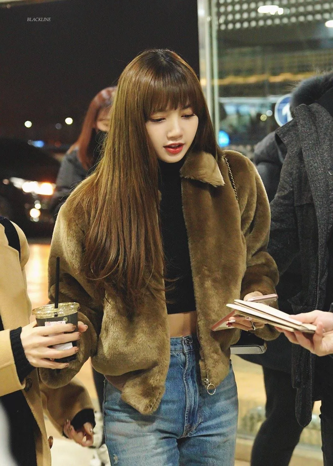áo crop top mùa đông 2