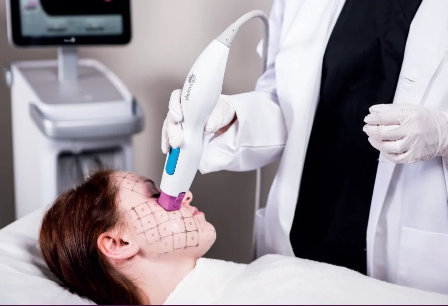 Kỹ thuật của bác sĩ là một trong những yếu tố quyết định vẻ đẹp của khách hàng lựa chọn thẩm mỹ nội khoa