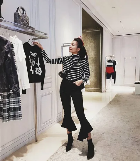 Các fashionista Việt mặc gì để nổi bật trong street style xuống phố tháng 2 Các fashionista Việt mặc gì để nổi bật trong street style xuống phố tháng 2