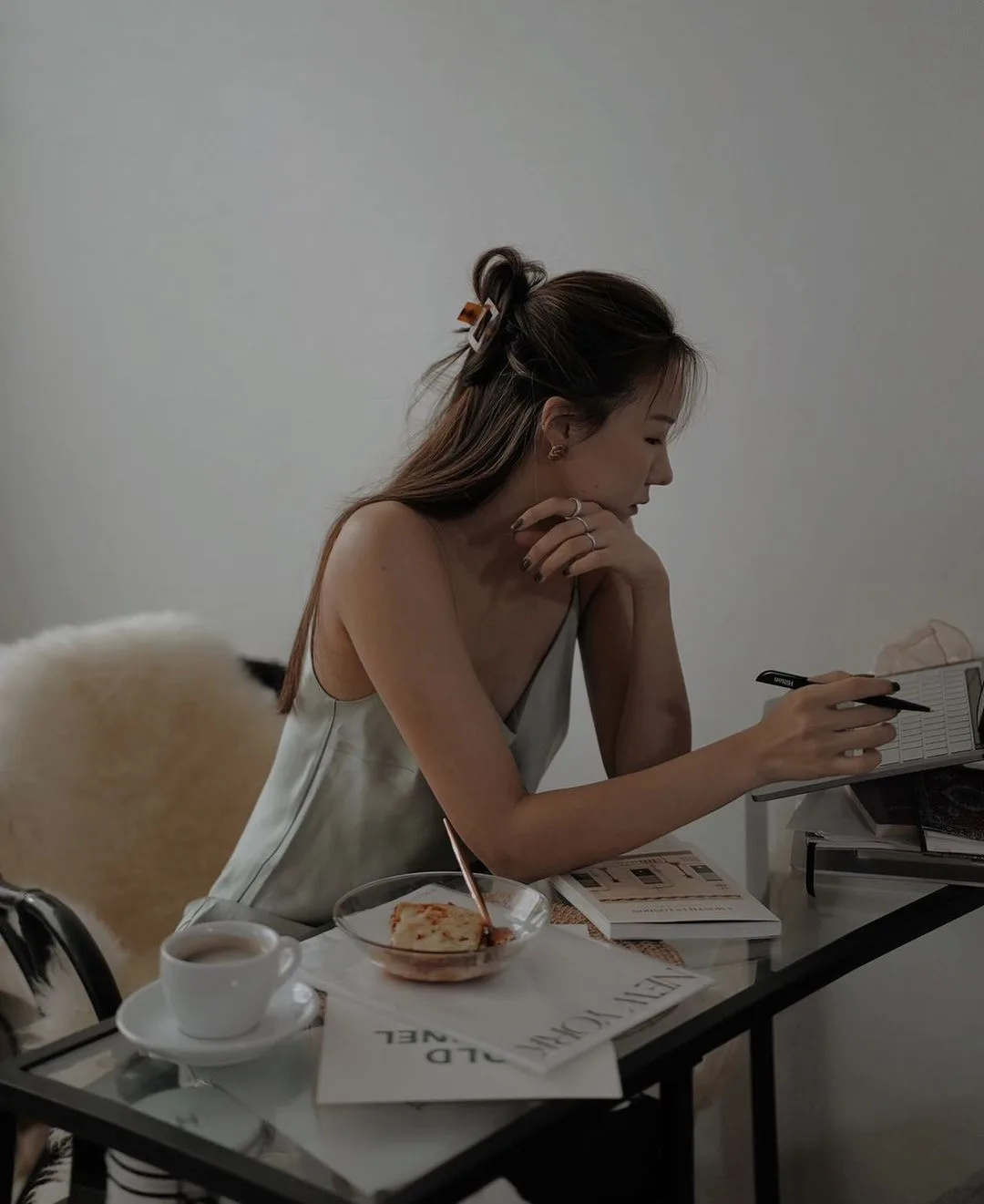 cột tóc với kẹp càng cua cột tóc với kẹp càng cua
