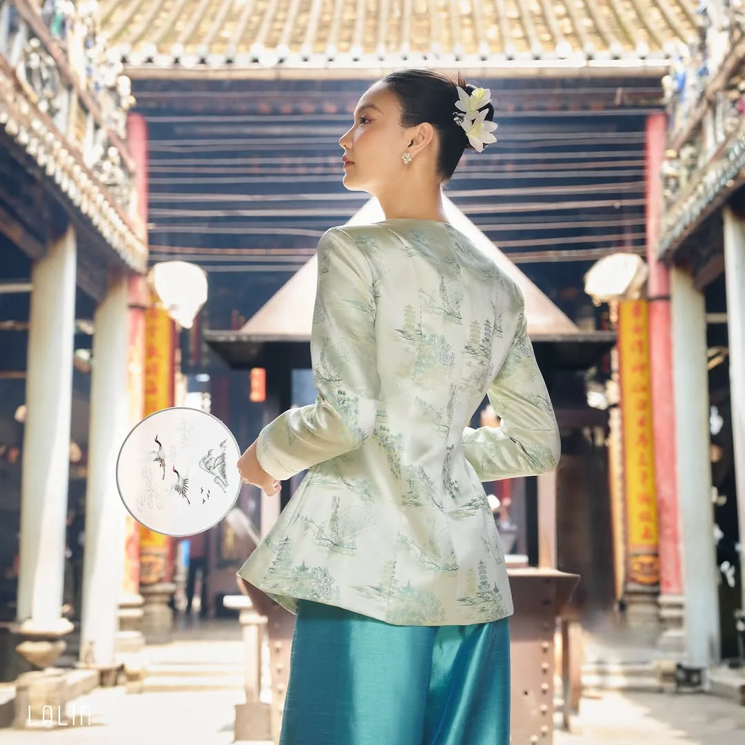 áo gấm thanh lịch