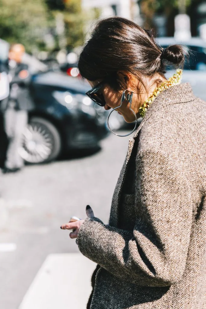 Vải tweed, chất liệu kinh điển trong mùa Thu-Đông: áo khoác mùa lạnh