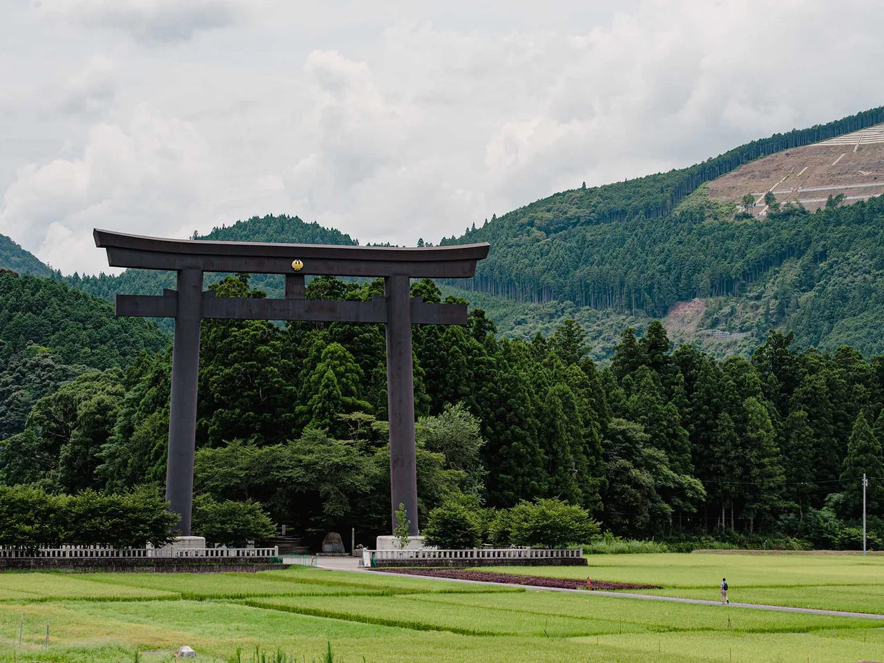cổng torii lớn nhất Nhật Bản wakayama cổng torii lớn nhất Nhật Bản