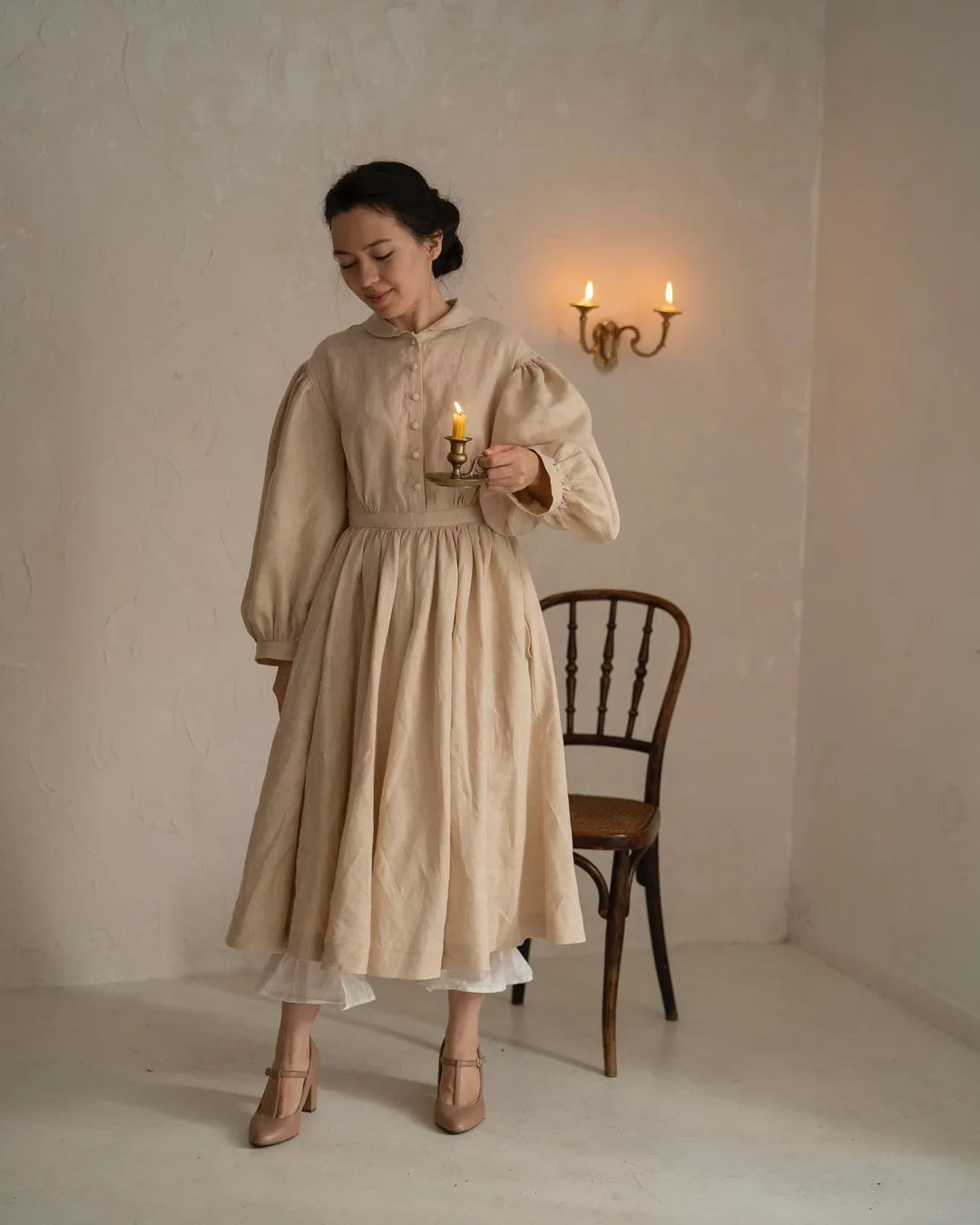 Set mary janes màu kem và đầm bồng bềnh