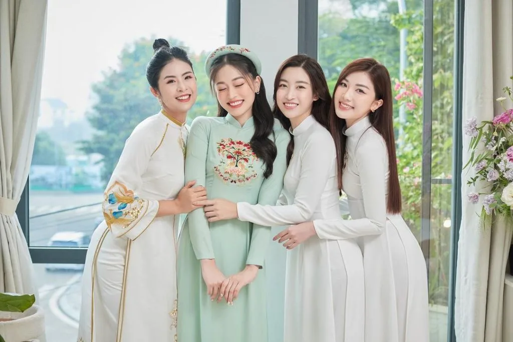 Cô dâu Phương Nga Bùi và các nàng phù dâu - trang điểm