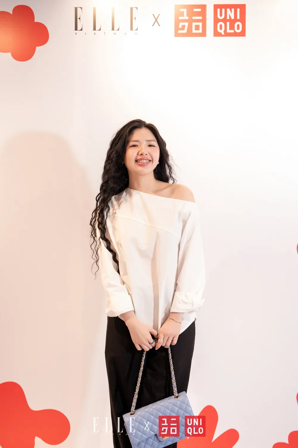 Khánh mời Khàn Khả Ái uniqlo