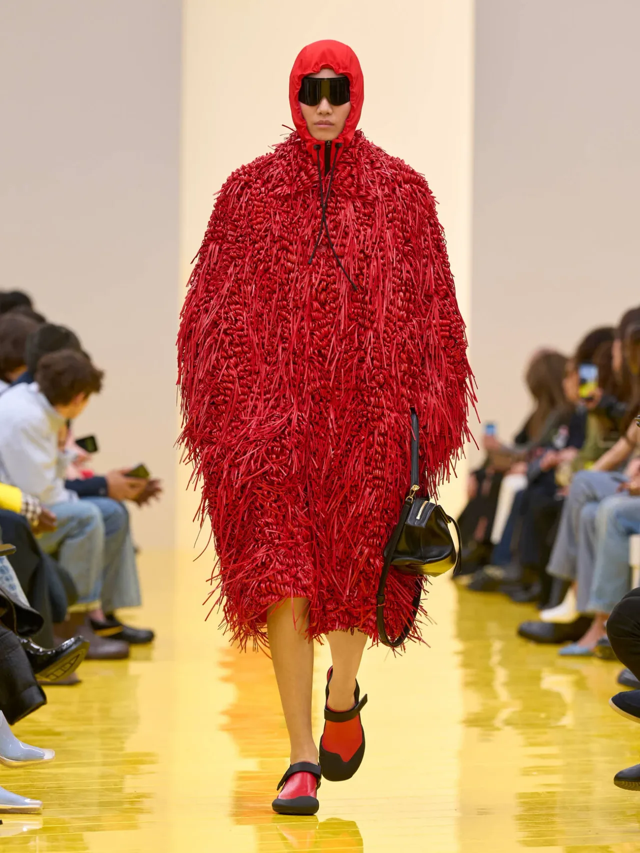 BST LOEWE Thu-Đông 2026