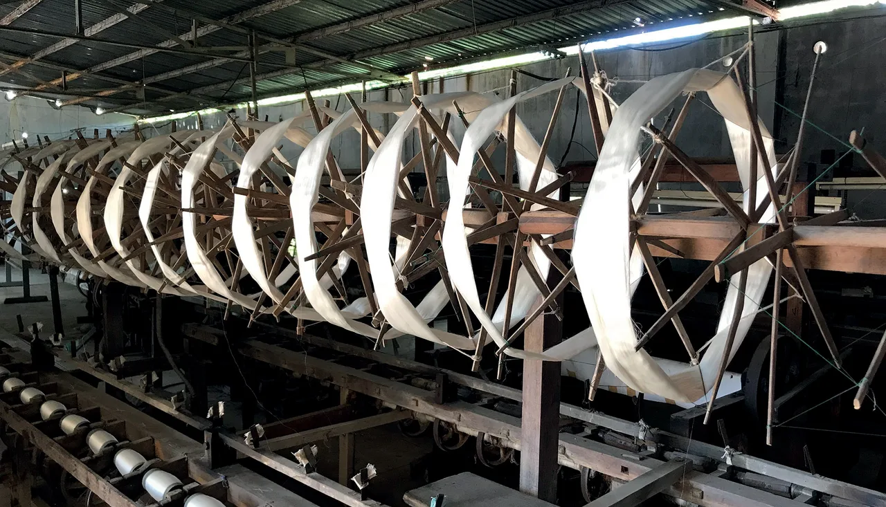 làng lụa tơ tằm được dệt làng lụa tơ tằm được dệt