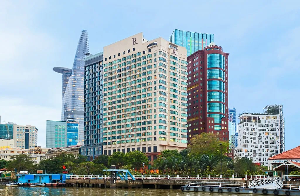 2-2016 Exterior_From_Boat_8665_V2