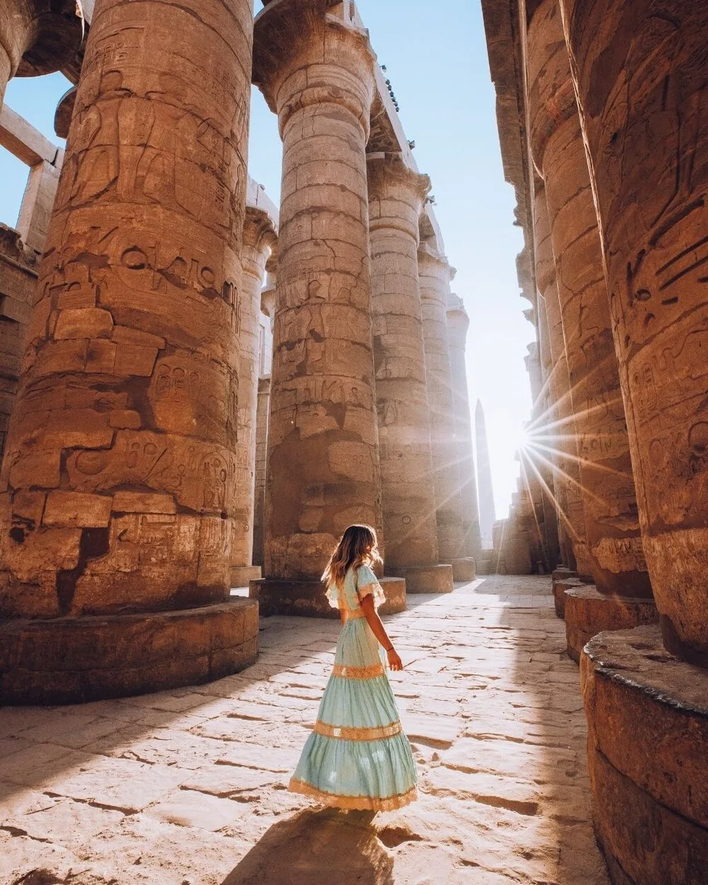 tạo dáng chụp ảnh du lịch Instagram