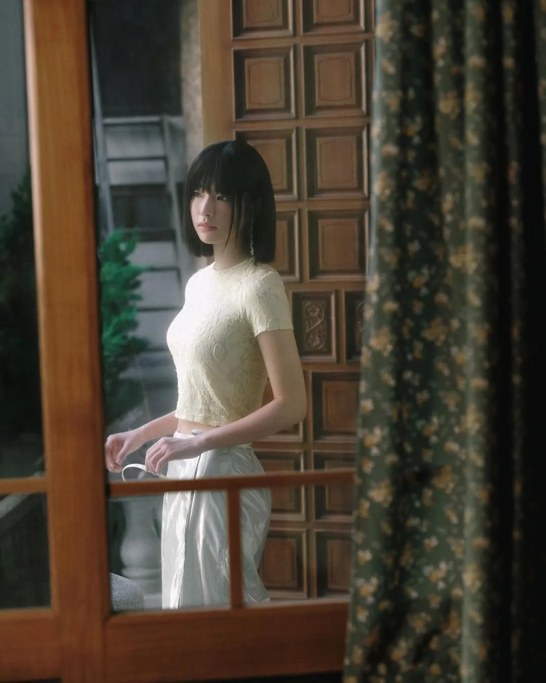 Trang phục đời thường Shin Ha Young