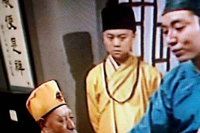 Âu Dương Chấn Hoa với vai diễn không tên, không lời thoại trong bộ phim Lộc Đỉnh Ký
