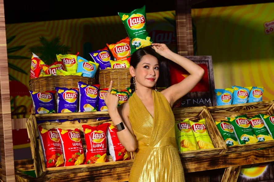 elle việt nam snack khoai tây lay's 02