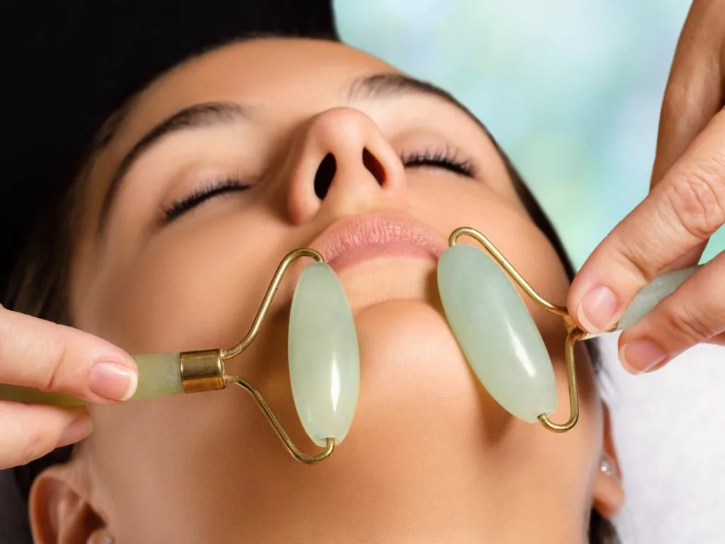4 bí quyết chăm sóc da mặt đang gây tranh cãi trong giới làm đẹp 4 bí quyết chăm sóc da mặt đang gây tranh cãi trong giới làm đẹp
