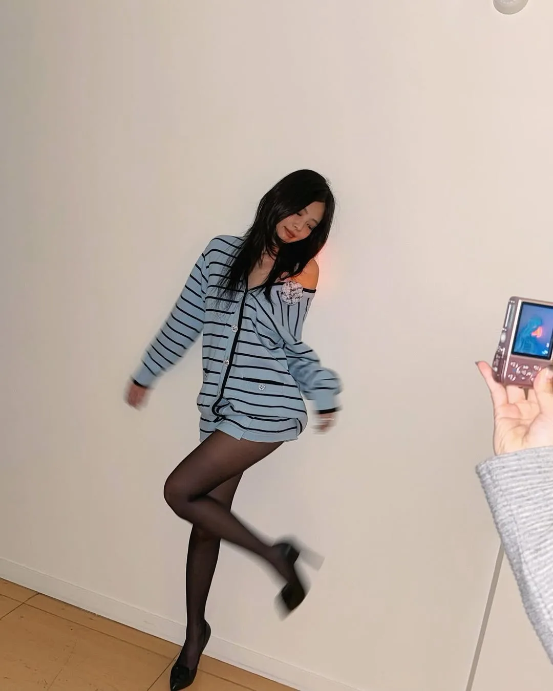 quần tất đen jennierubyjane