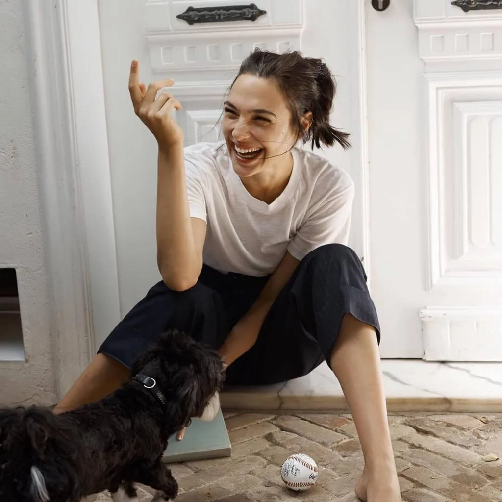gal gadot luôn yêu bản thân mình gal gadot luôn yêu bản thân mình