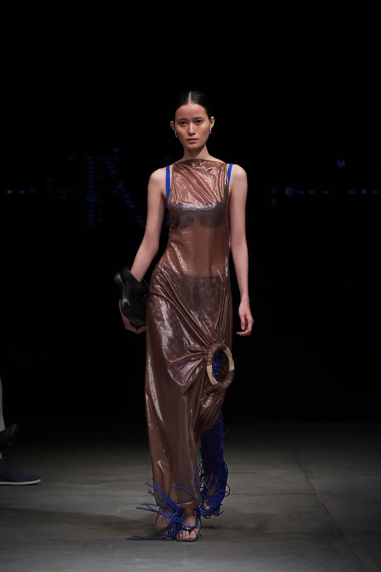 BST INFLOWING của NTK Cường Đàm look 28