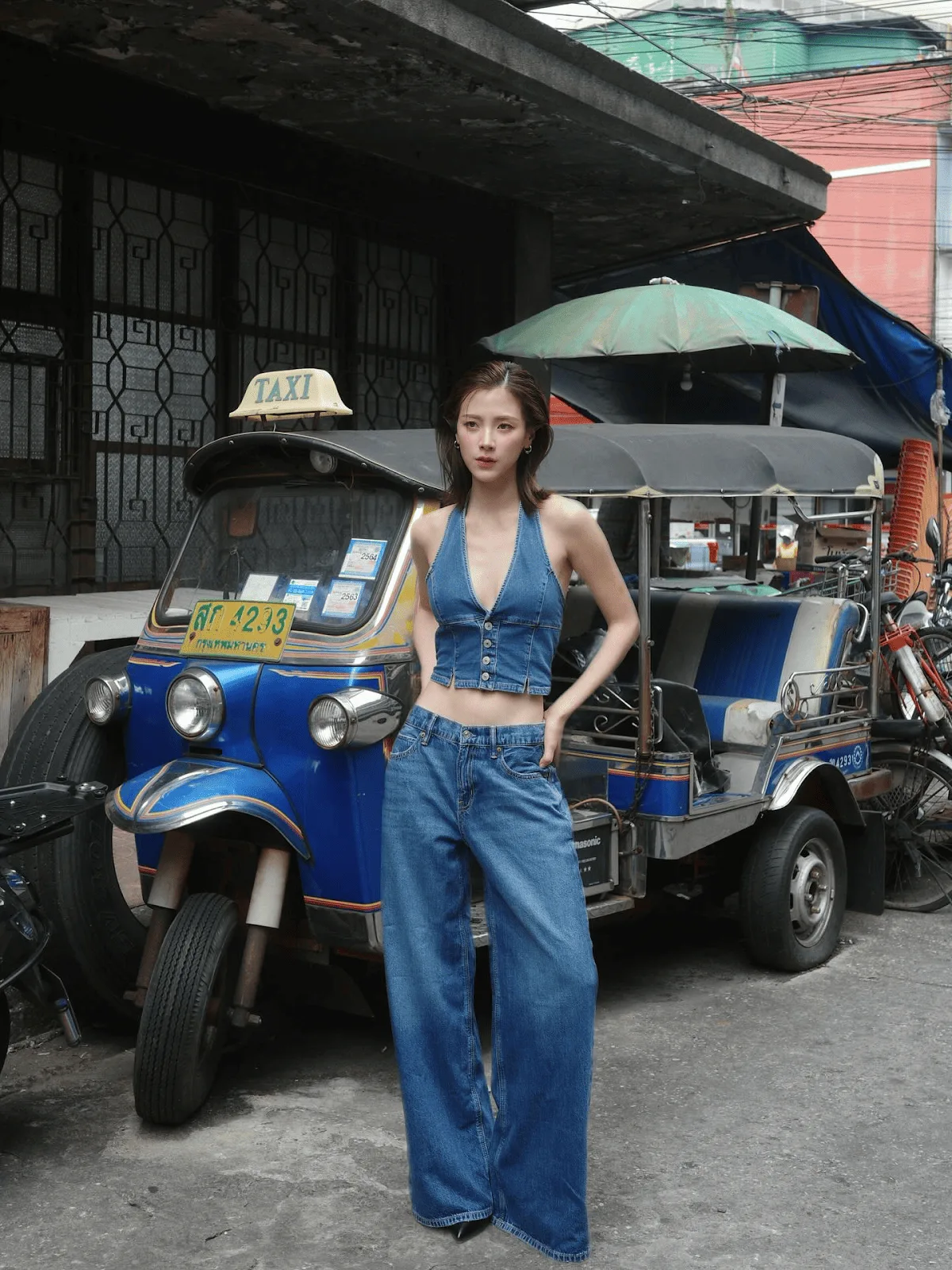Denim on denim mang lại cảm giác linh hoạt