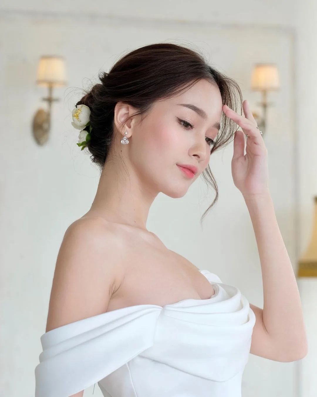 kiểu tóc cô dâu updo kiểu tóc cô dâu updo