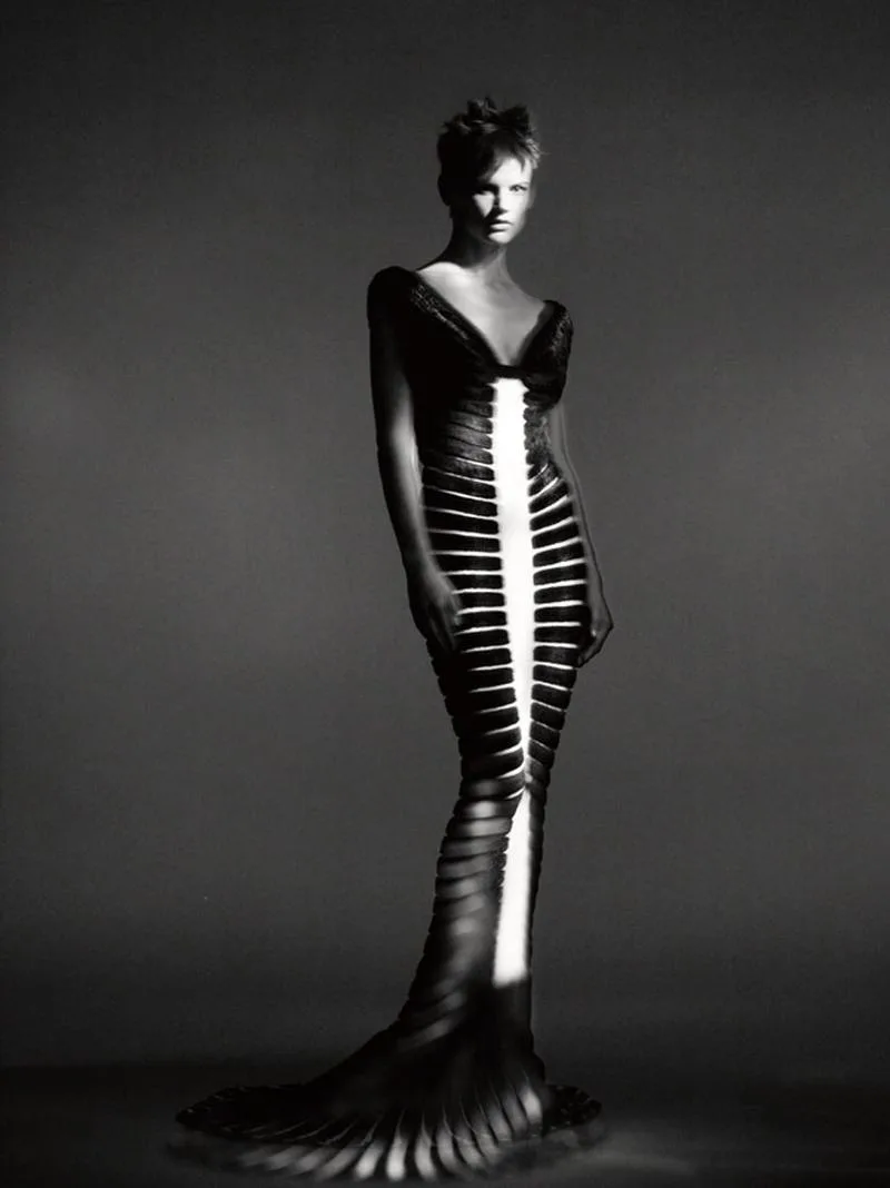 Thiết kế body concious Azzedine Alaïa