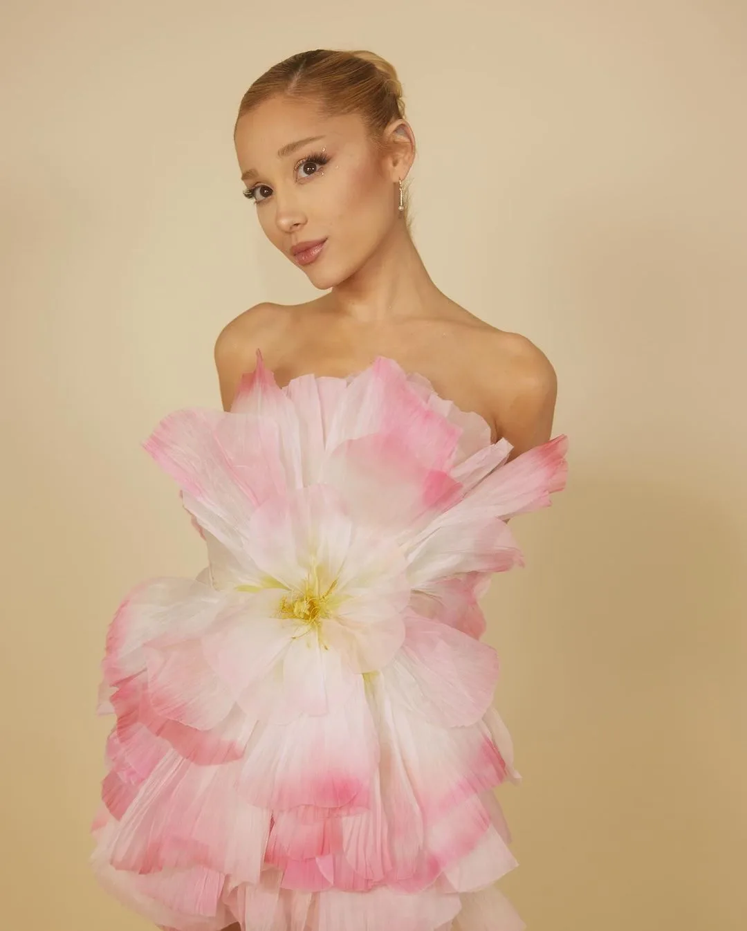arianagrande fairy