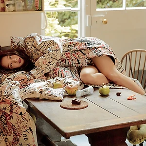 Jisoo phỏng vấn cùng ELLE