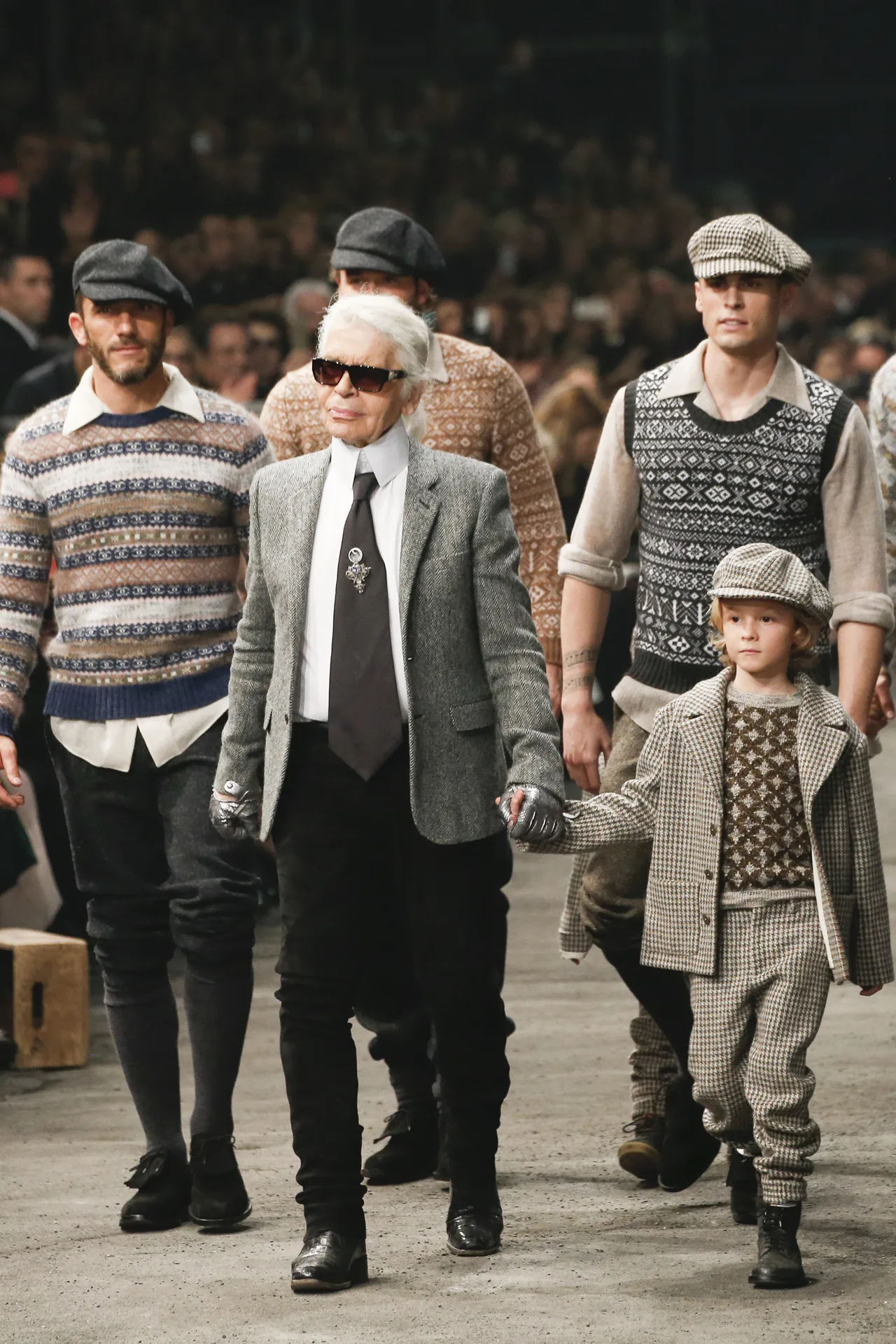 Chanel trình diễn BST Pre-Fall 2016 tại Rome 15